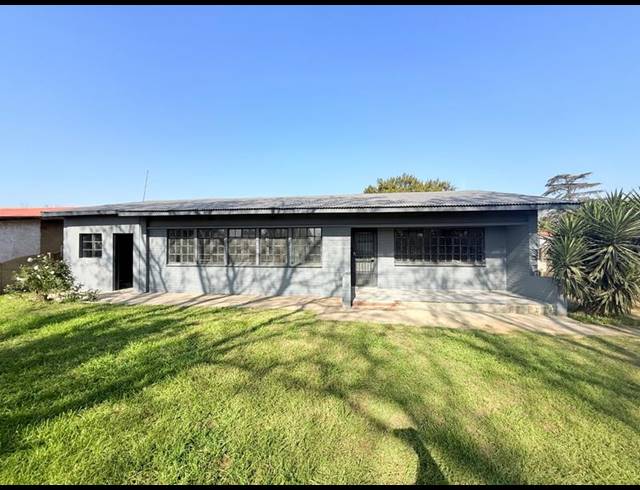 9 BEDROOM HOUSE FOR SALE IN VANDERBIJLPARK CW 5